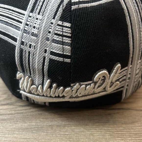 Washington DC Fitted Hip Hop Cap Size M Plaid Ultimate City Hunter Ultimate EUC - Picture 9 of 11